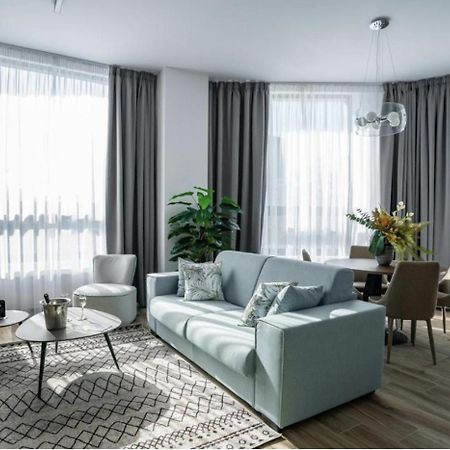 Novos Luxury Suites Бухарест Экстерьер фото
