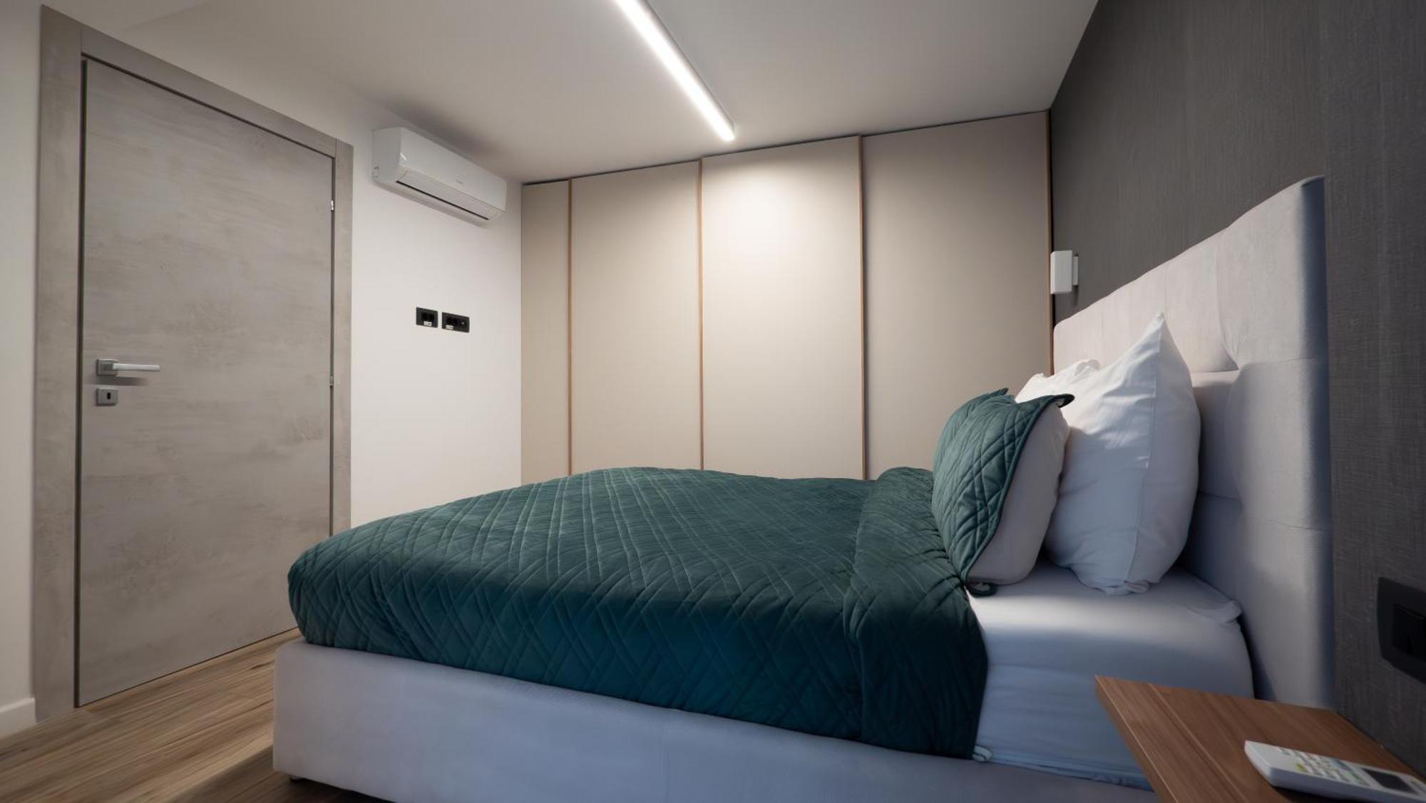 Novos Luxury Suites Бухарест Экстерьер фото