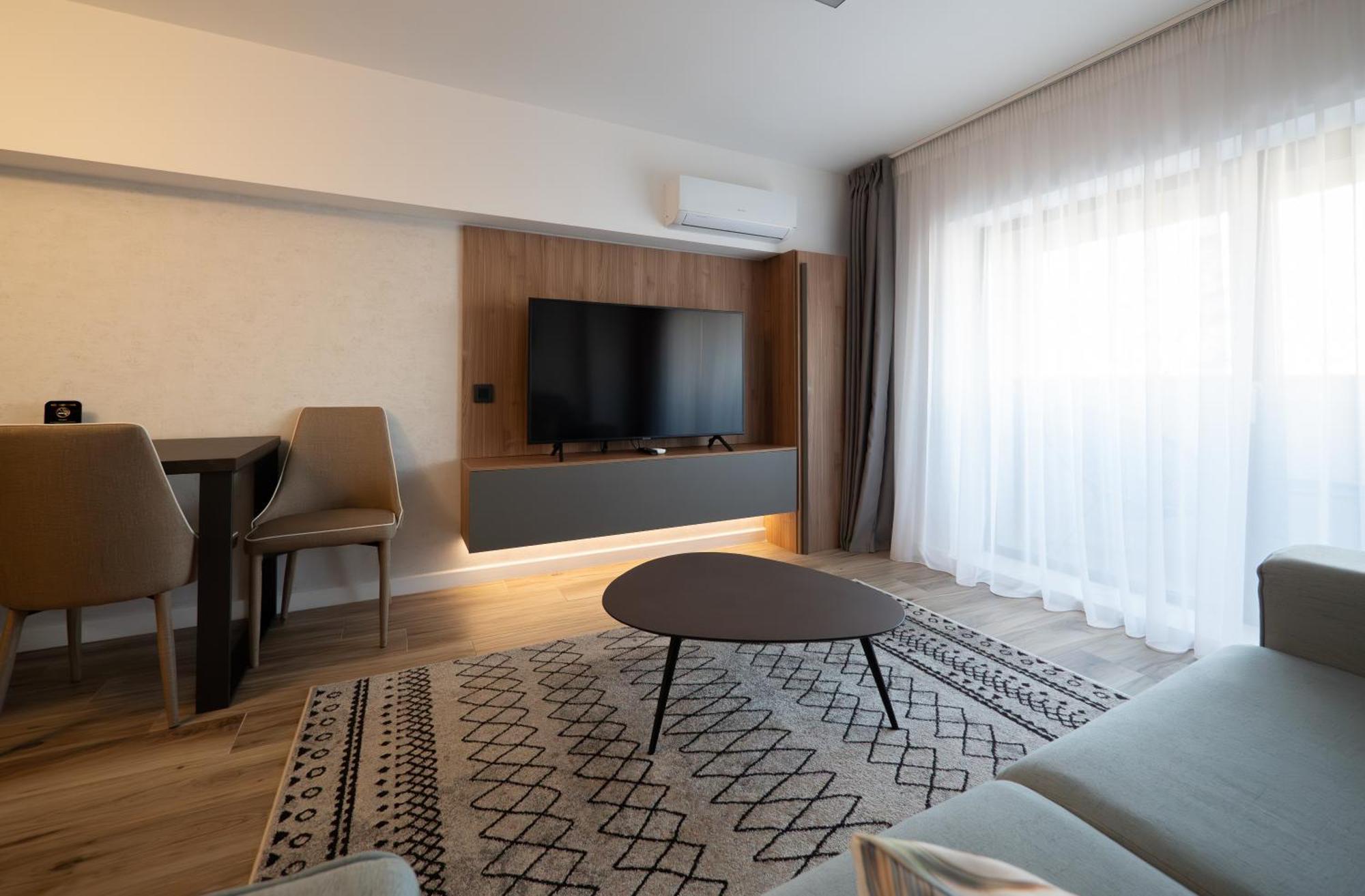 Novos Luxury Suites Бухарест Экстерьер фото