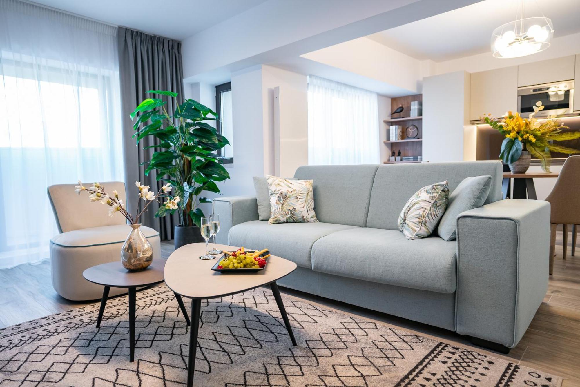 Novos Luxury Suites Бухарест Экстерьер фото