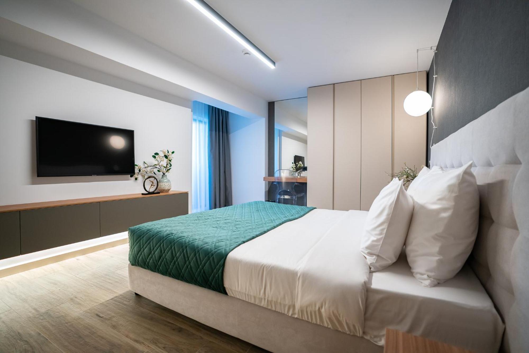 Novos Luxury Suites Бухарест Экстерьер фото